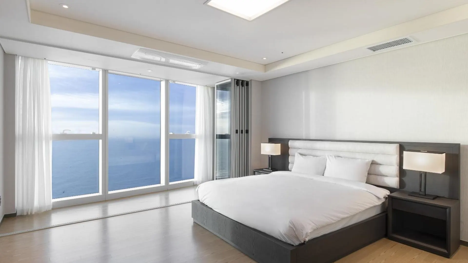 Hotel Lct Residence Y Collection Busan