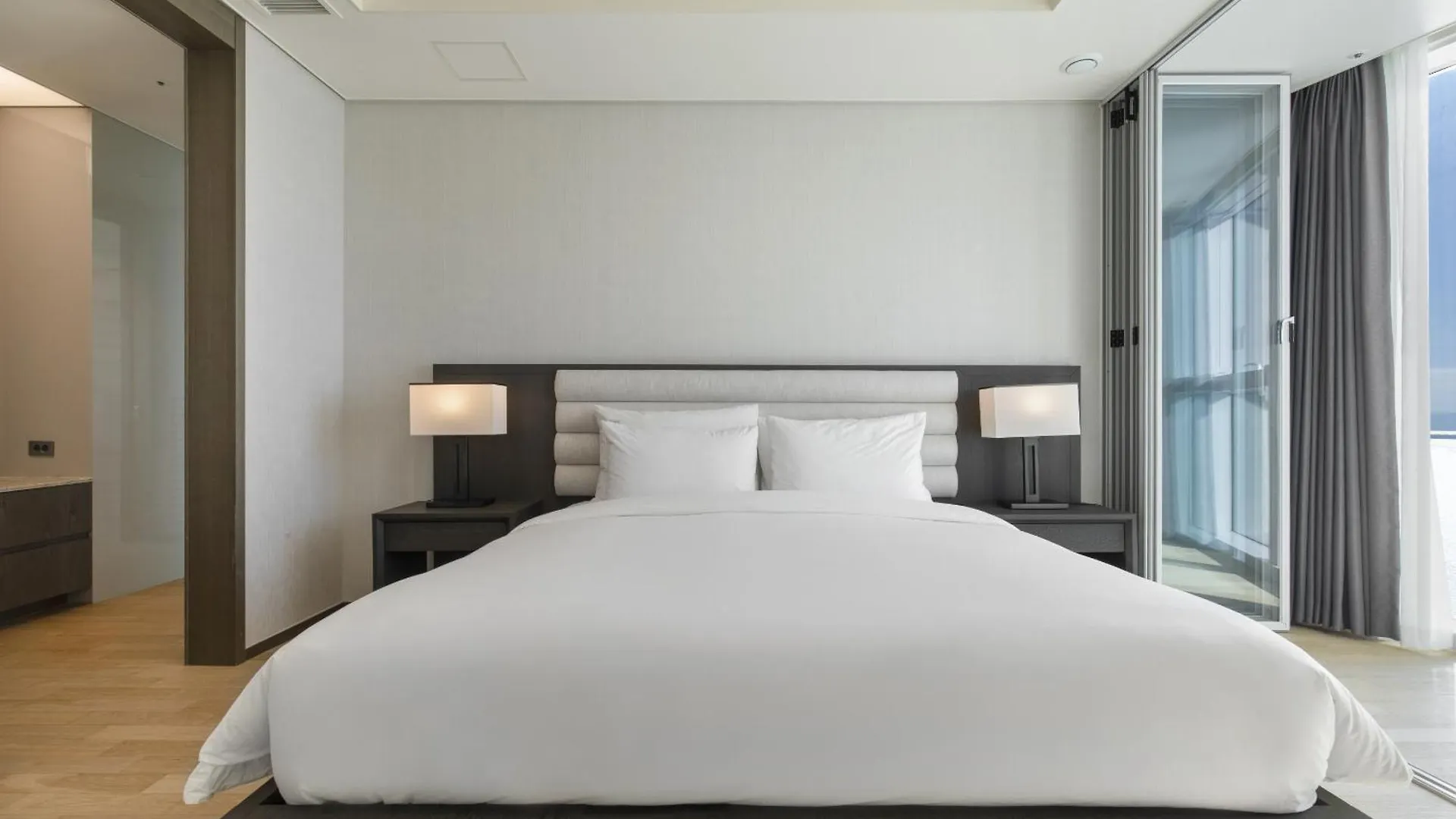 Lct Residence Y Collection Busan 0*,