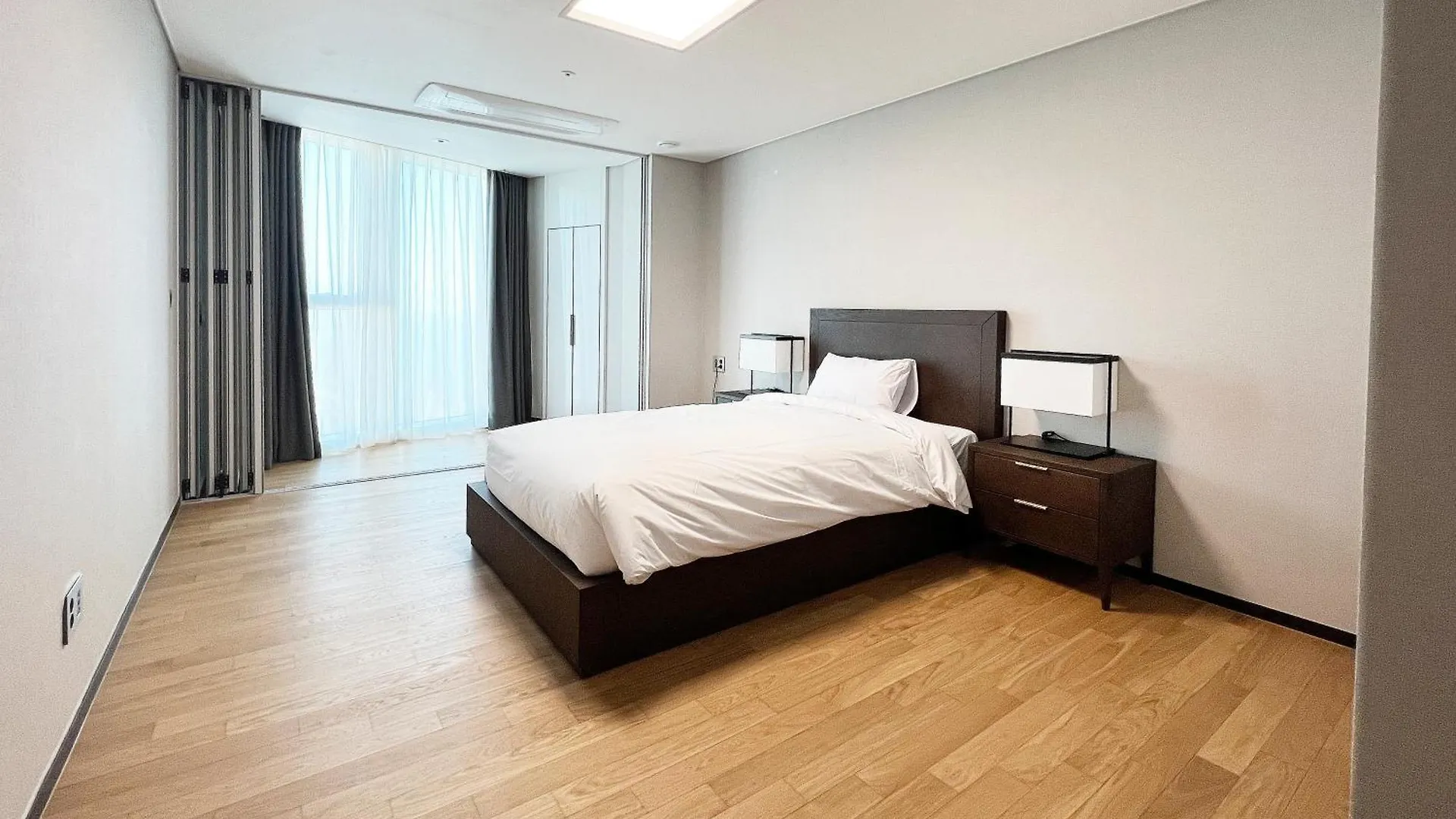 Lct Residence Y Collection Busan