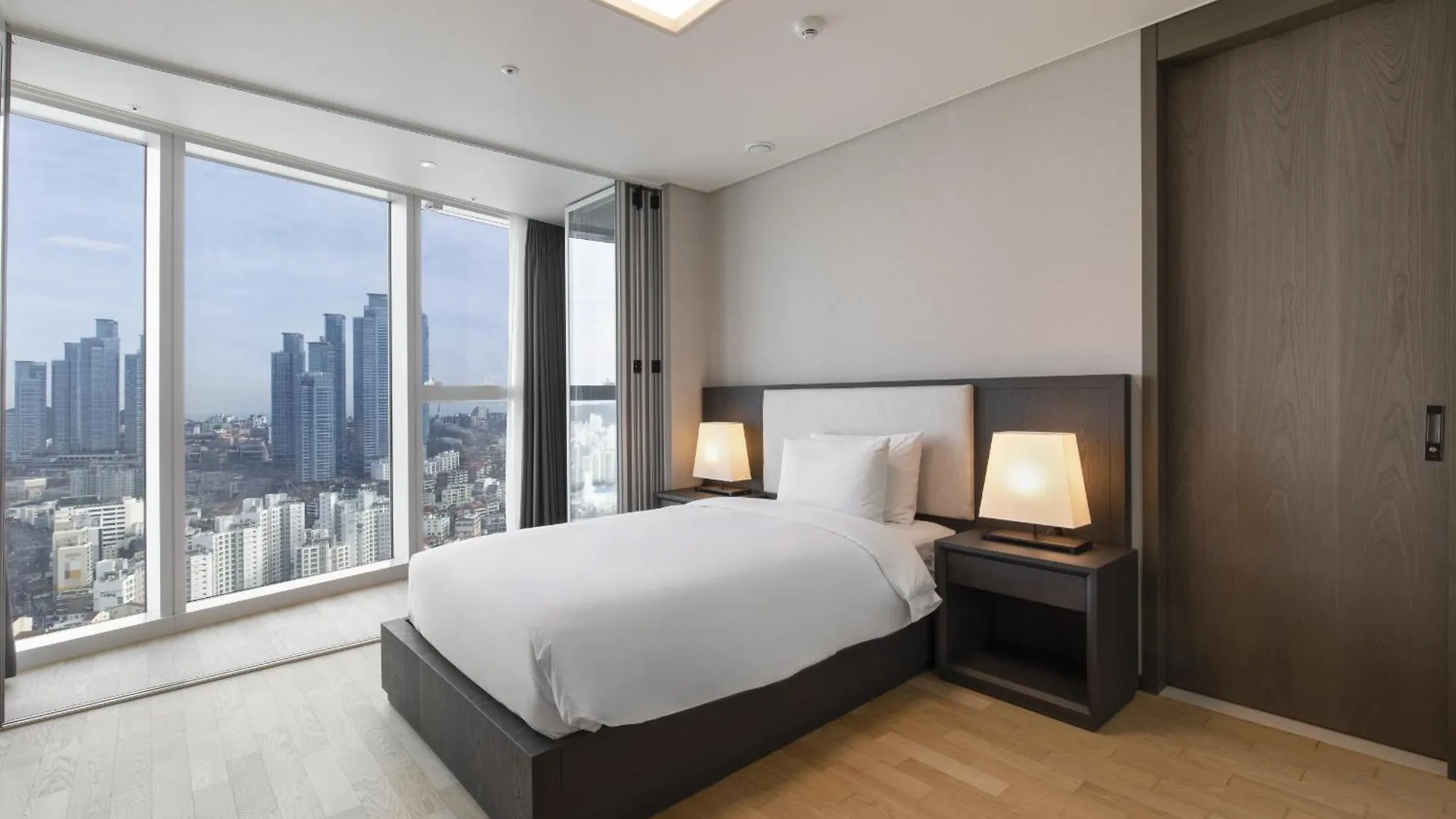 Hotel Lct Residence Y Collection Busan
