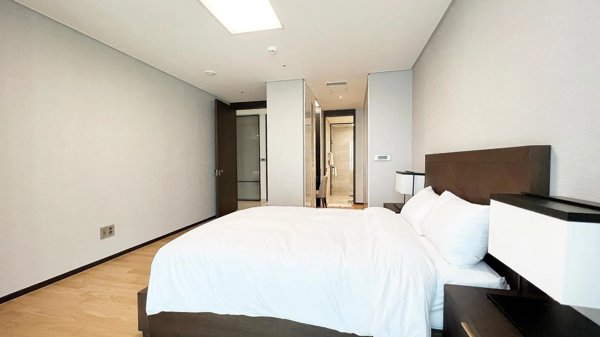 Lct Residence Y Collection Busan 0*,
