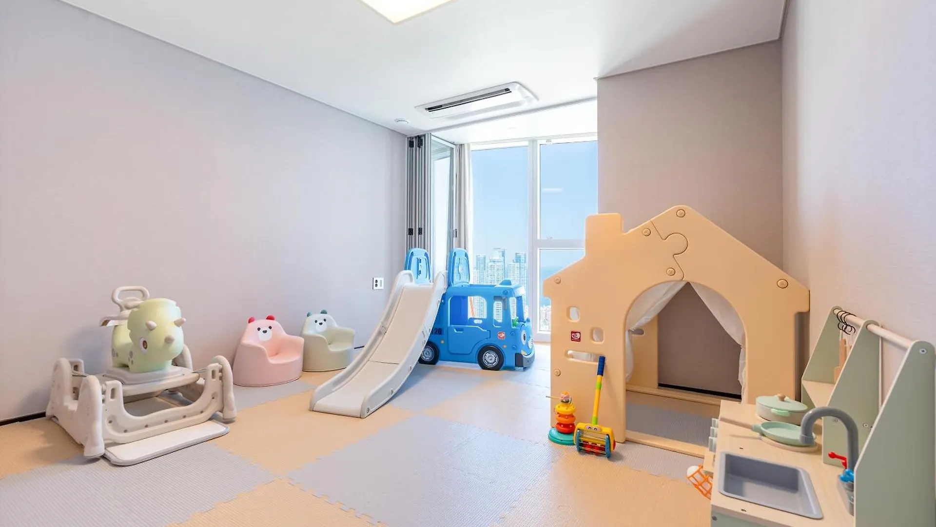 Hotel Lct Residence Y Collection Busan