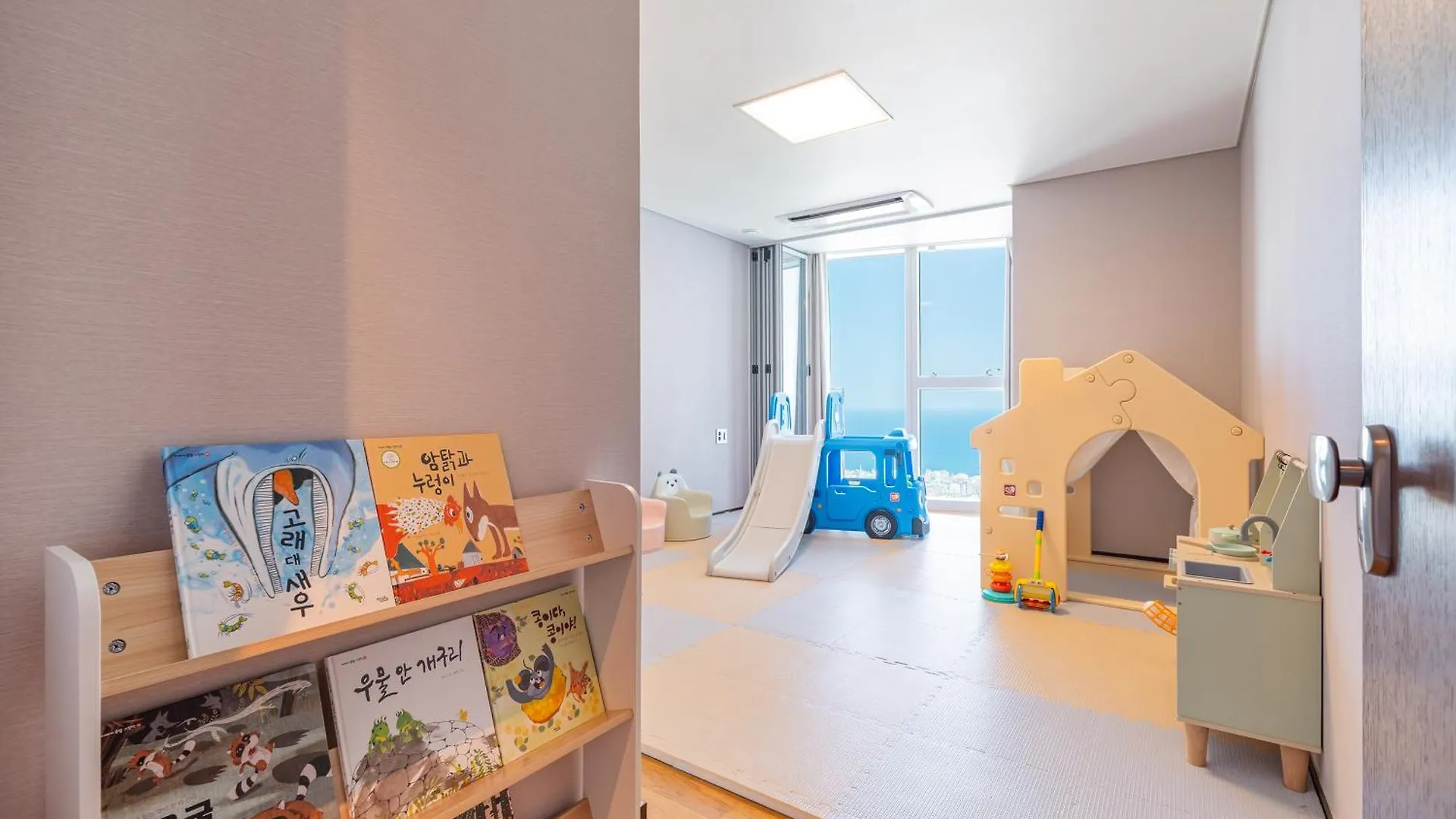 Lct Residence Y Collection Busan Hotel