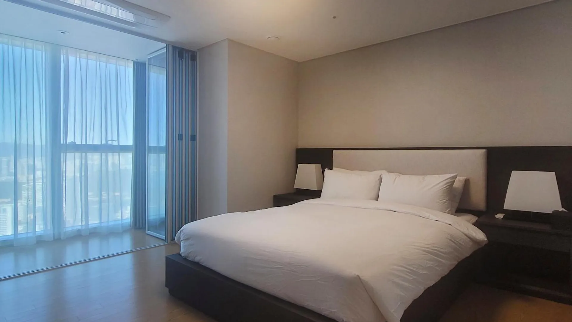 Lct Residence Y Collection Busan South Korea