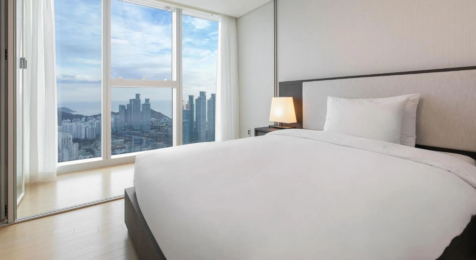Lct Residence Y Collection Busan Hotel