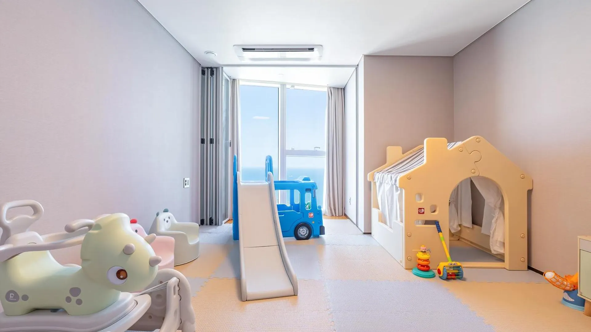 Lct Residence Y Collection Busan Hotel